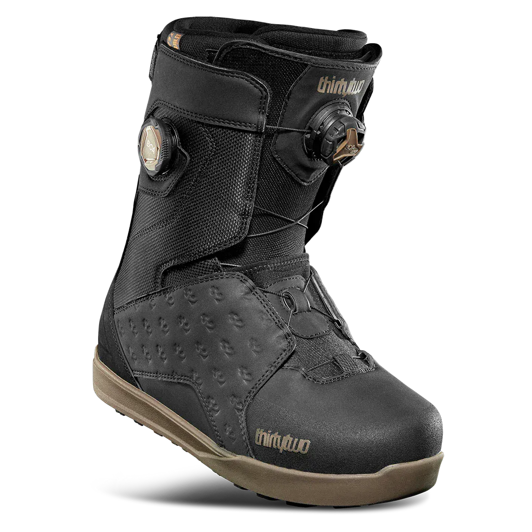 Lashed Double Boa® Snowboard Boots Black/Gum | thirtytwo EU Boots ThirtyTwo Snowboard gear boots and bindings