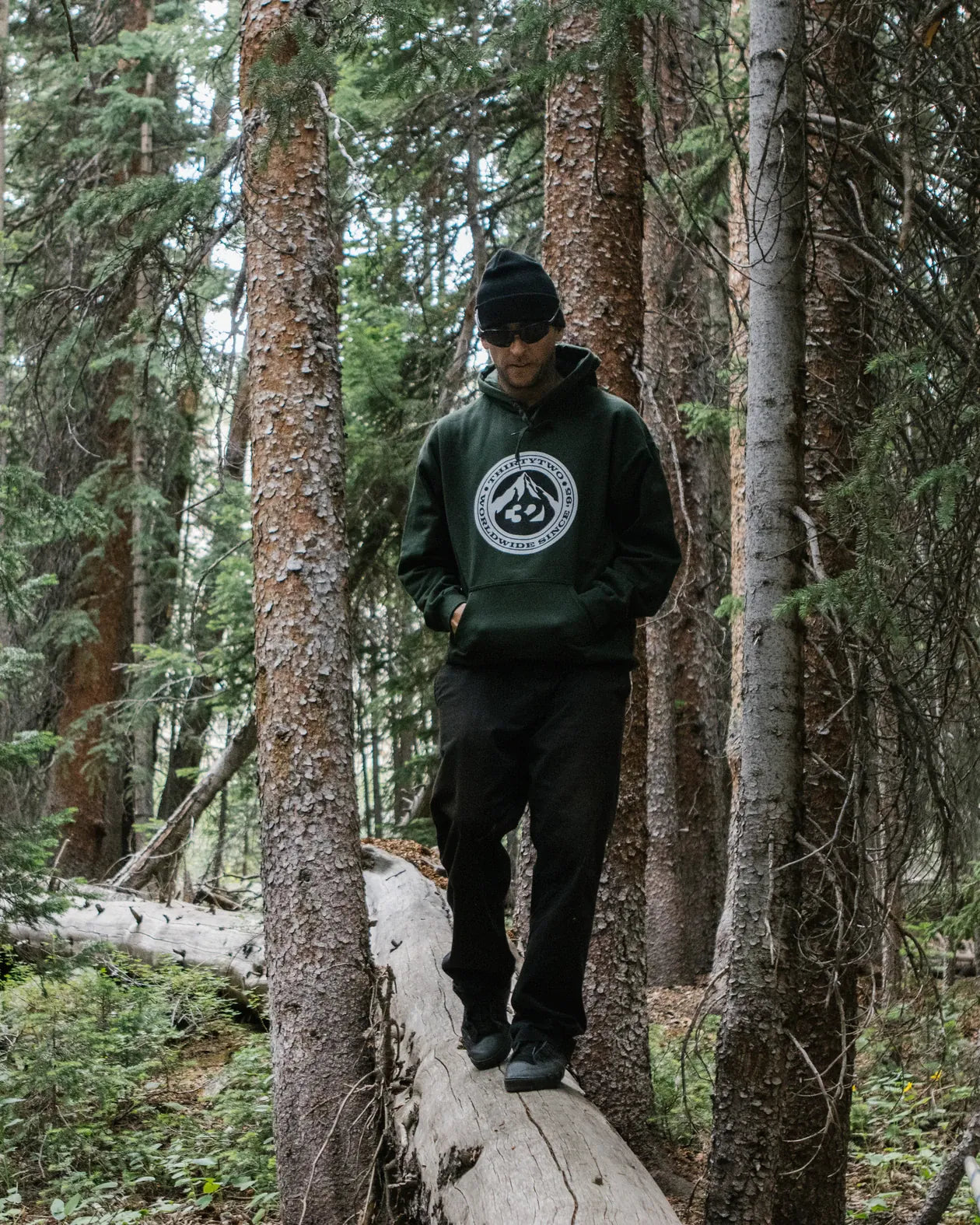 SINCE 95 HOODIE Apparel Lifestyle Thirtytwo Snowboard gear boots and bindings