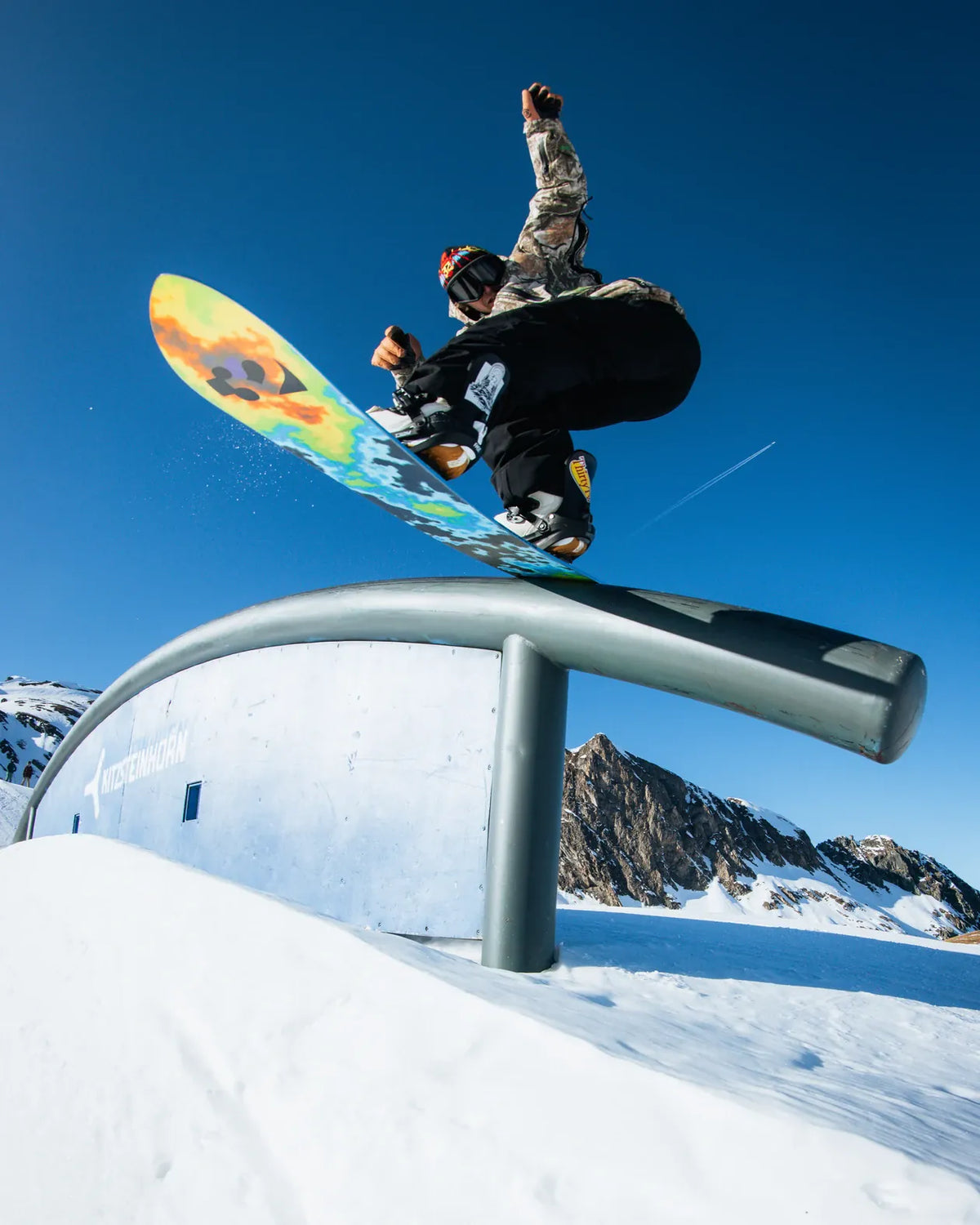 Atmosphere Snowboards Thirtytwo Snowboard gear boots and bindings