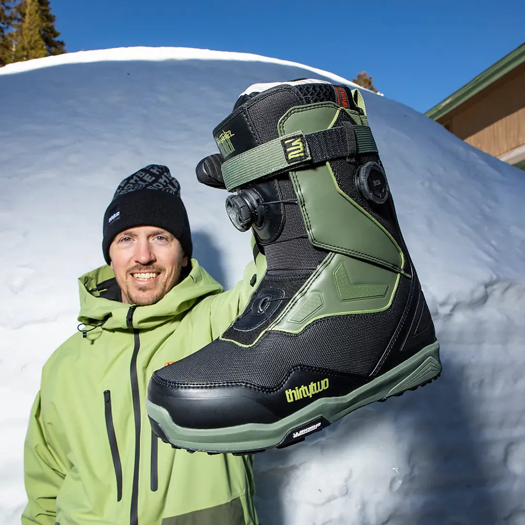TM - 2 XLT Boa® x Grenier Boots Black/Green | thirtytwo EU Boots ThirtyTwo Snowboard gear boots and bindings