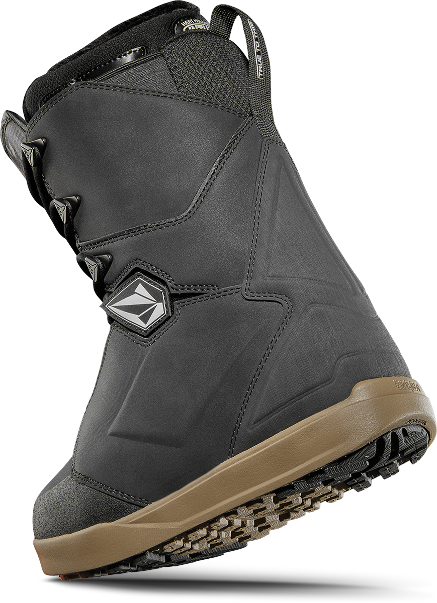 WOMEN&#39;S LASHED X VOLCOM SNOWBOARD BOOTS