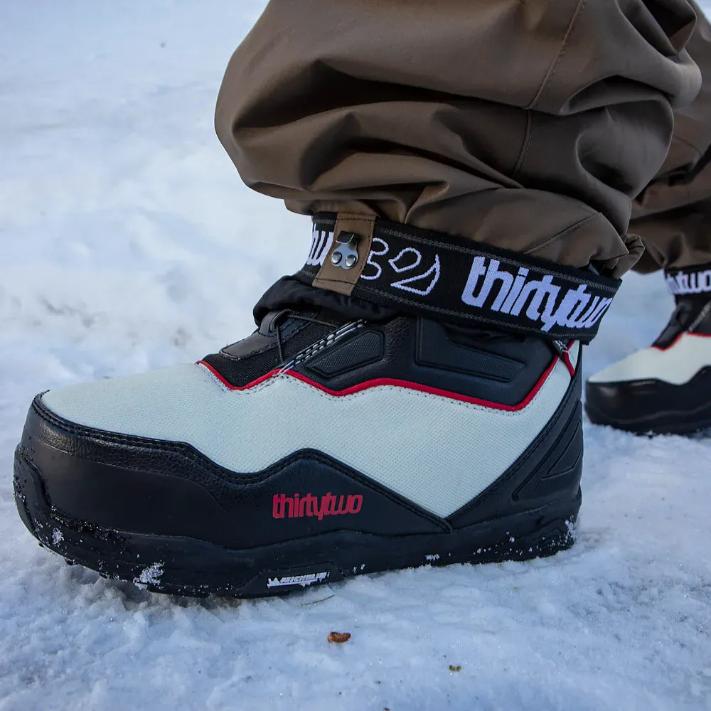 Men's TM - 2 Boa® x Hansen Boots Black/White | thirtytwo EU Boots ThirtyTwo Snowboard gear boots and bindings