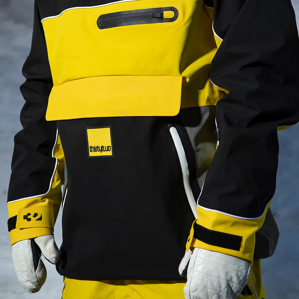 Light x Walker Anorak Jacket Black/Yellow | thirtytwo EU Non-Insulated Jacket ThirtyTwo Snowboard gear boots and bindings