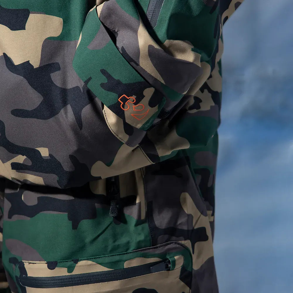 TM Recycled x Fava Non-Insulated Jacket Camo | thirtytwo EU Non-Insulated Jacket ThirtyTwo Snowboard gear boots and bindings