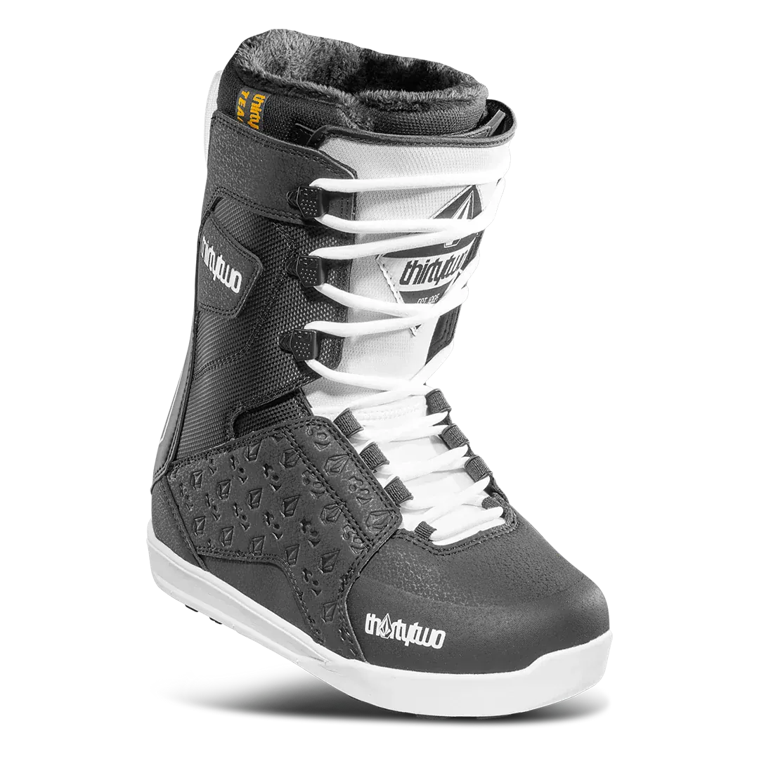 thirtytwo 86 fast track snowboard boots Women's Lashed x Volcom Snowboard Boots Black