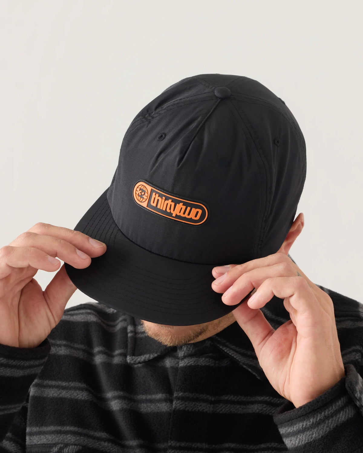 T32M SNAPBACK