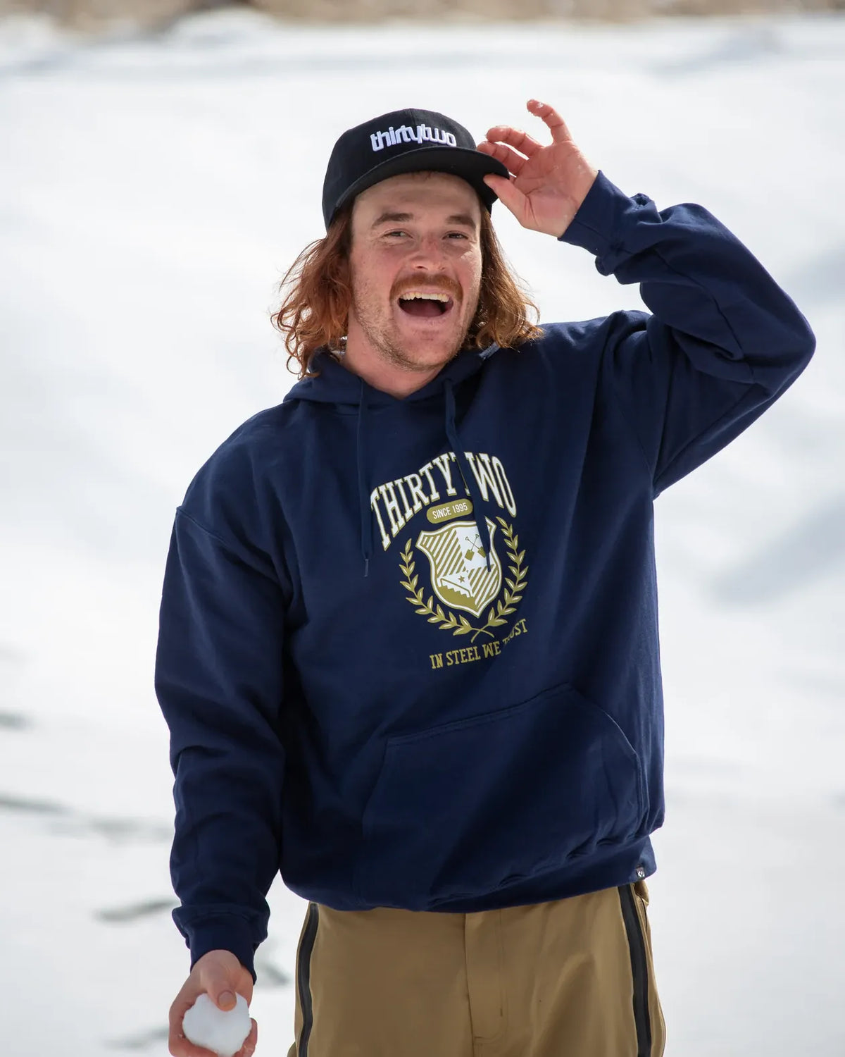 CREST HOODIE Apparel Lifestyle Thirtytwo Snowboard gear boots and bindings