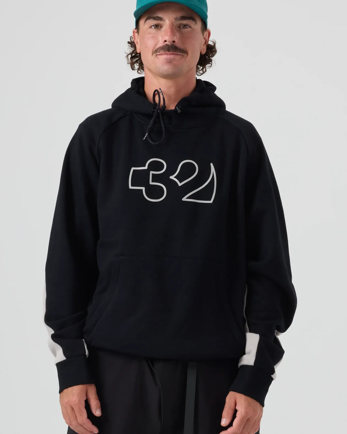T32M TECH HOODIE Apparel Technical Thirtytwo BLACK/GREY / S Snowboard gear boots and bindings T.27.FEM.TCH.570.2S.1 7630961807092