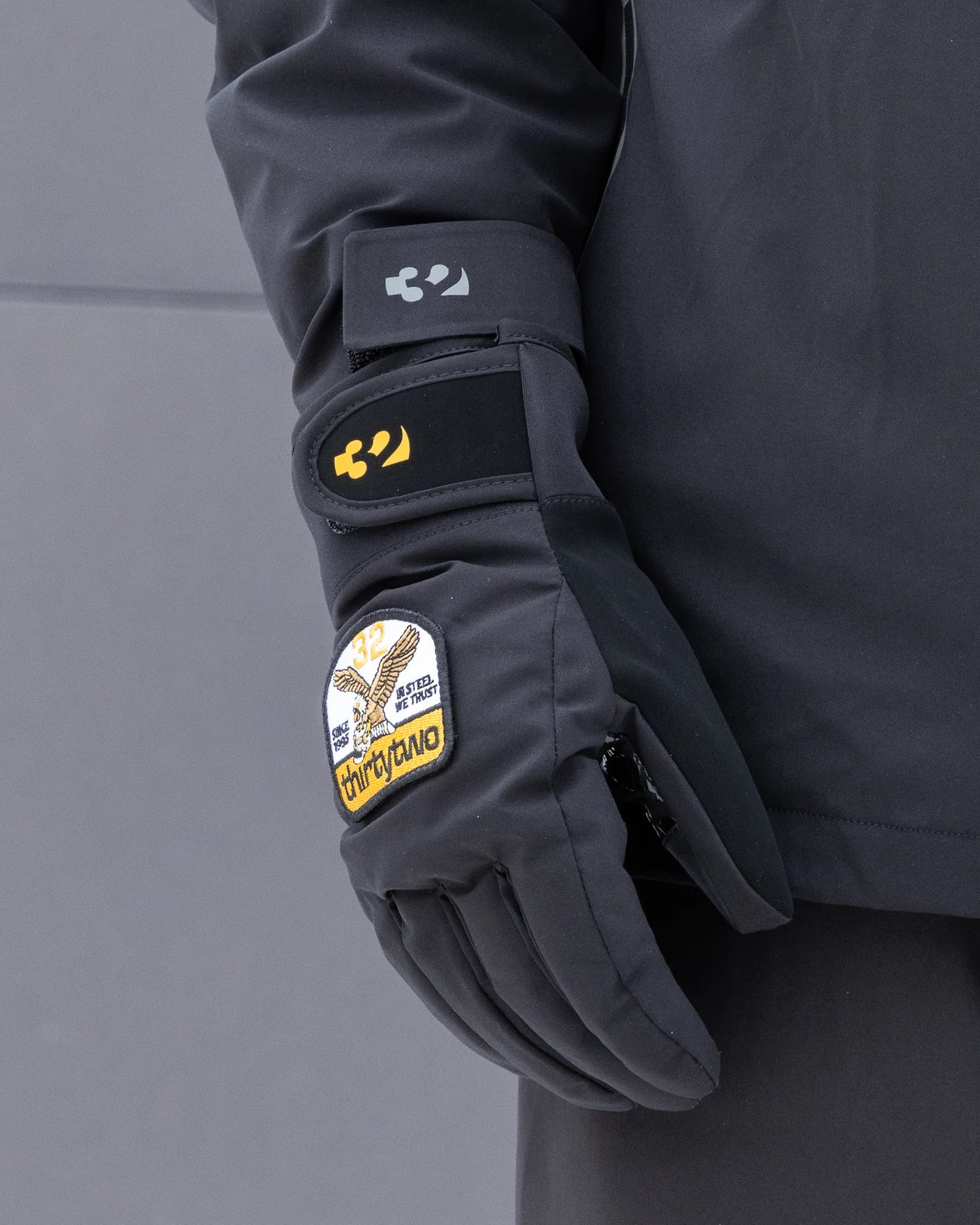 GATEWAY GLOVE