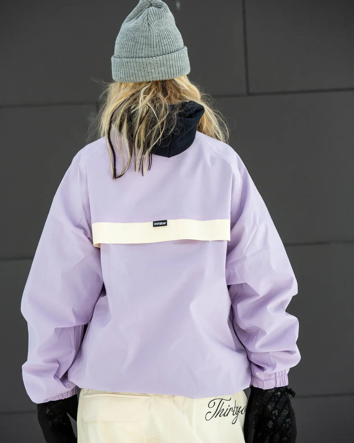 32 CLASSIC WINDBREAKER