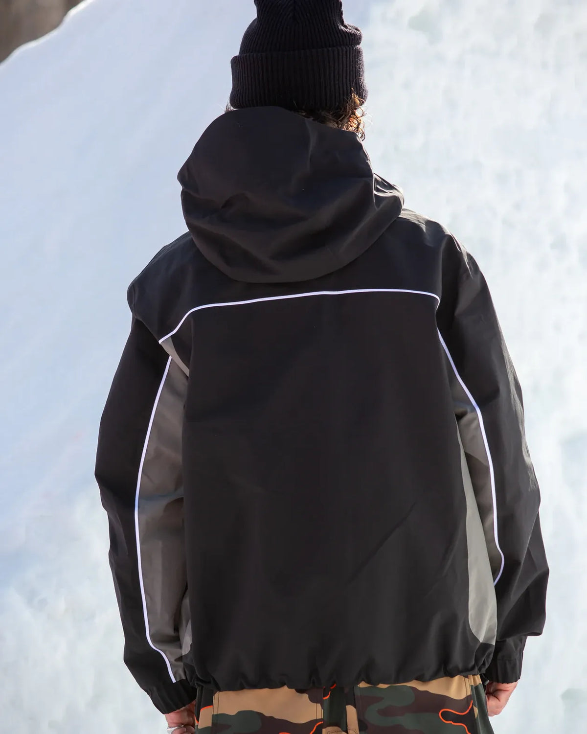 EMBARK JACKET