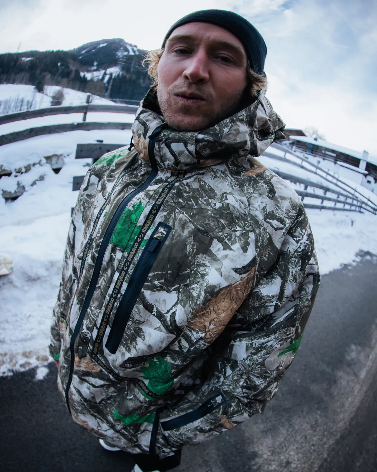 GRASSER JACKET Outerwear Thirtytwo Snowboard gear boots and bindings