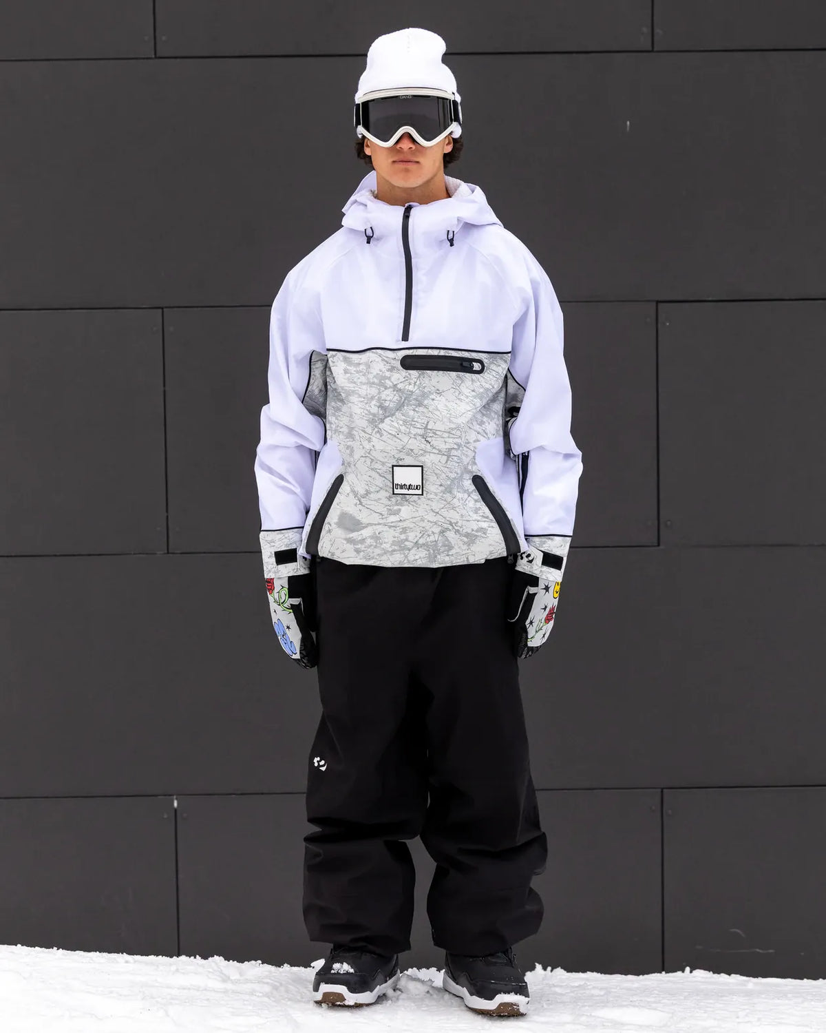 LIGHT ANORAK Outerwear Thirtytwo Snowboard gear boots and bindings