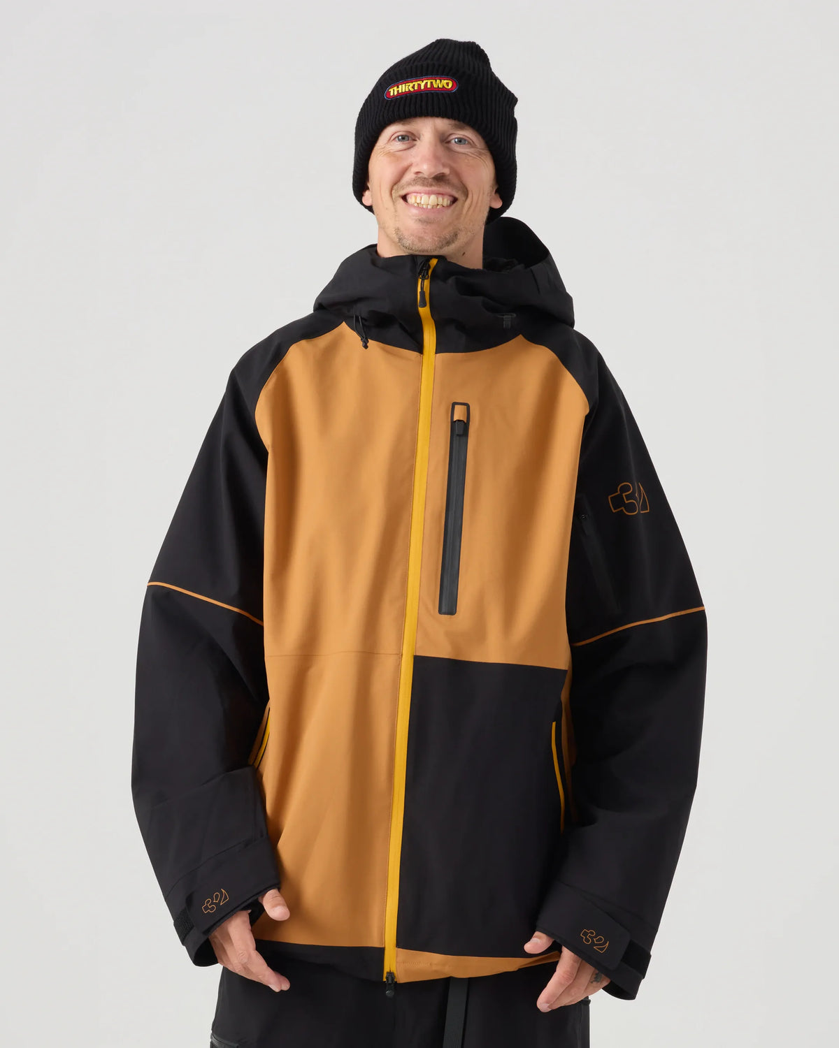 T32M RECYCLED JACKET Outerwear Thirtytwo CAMEL / XS Snowboard gear boots and bindings T.27.JKM.TRJ.256.1XS.1 7630961804107