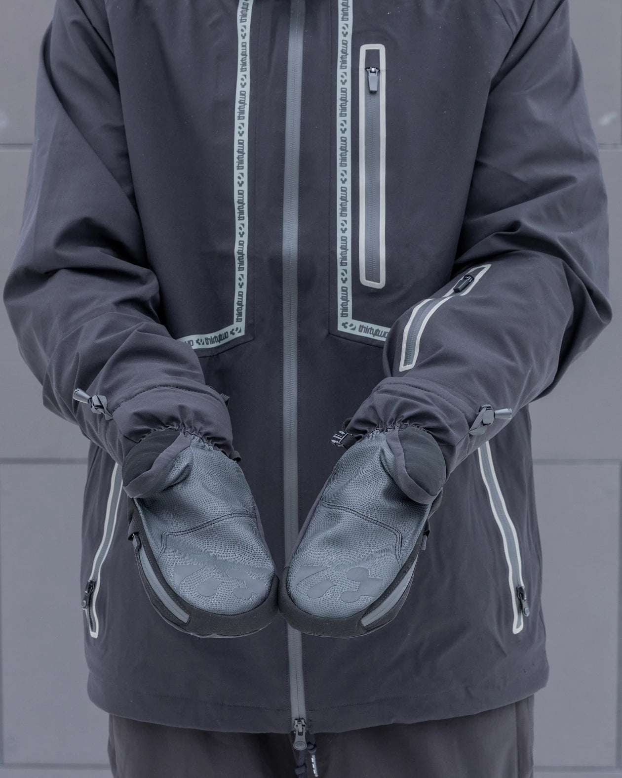 CORP MITT