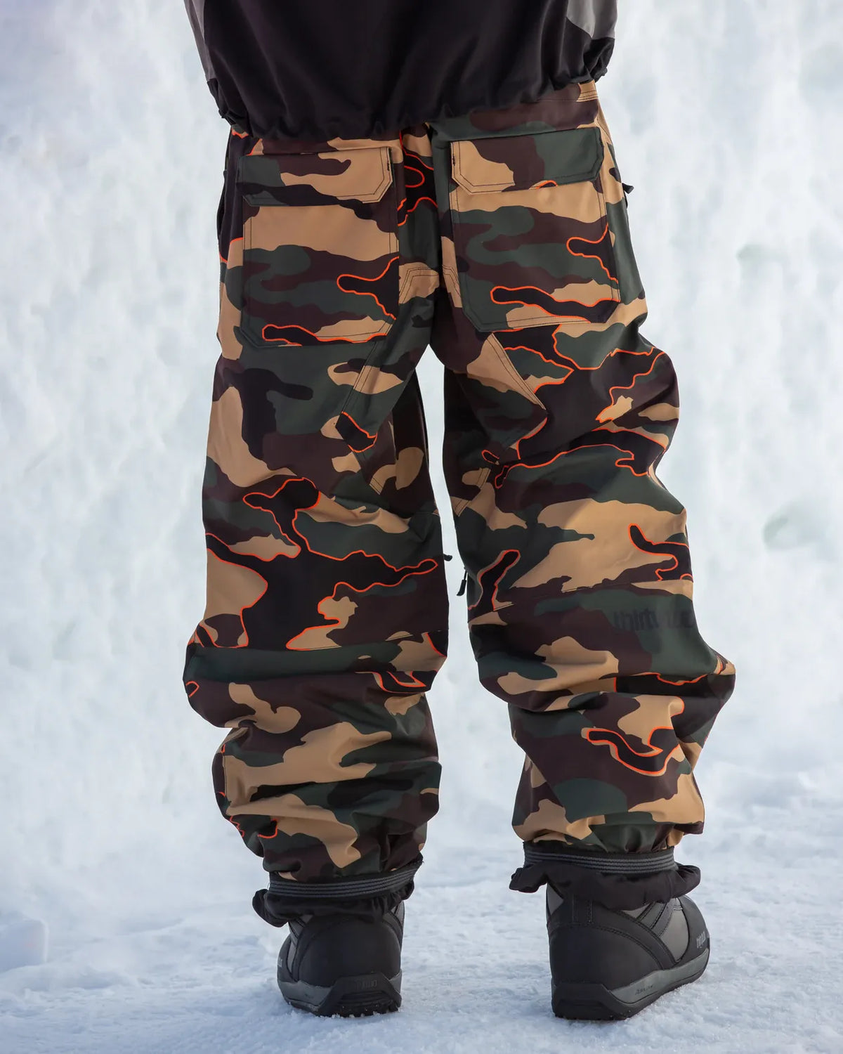 Basement Bib Outerwear Thirtytwo Snowboard gear boots and bindings