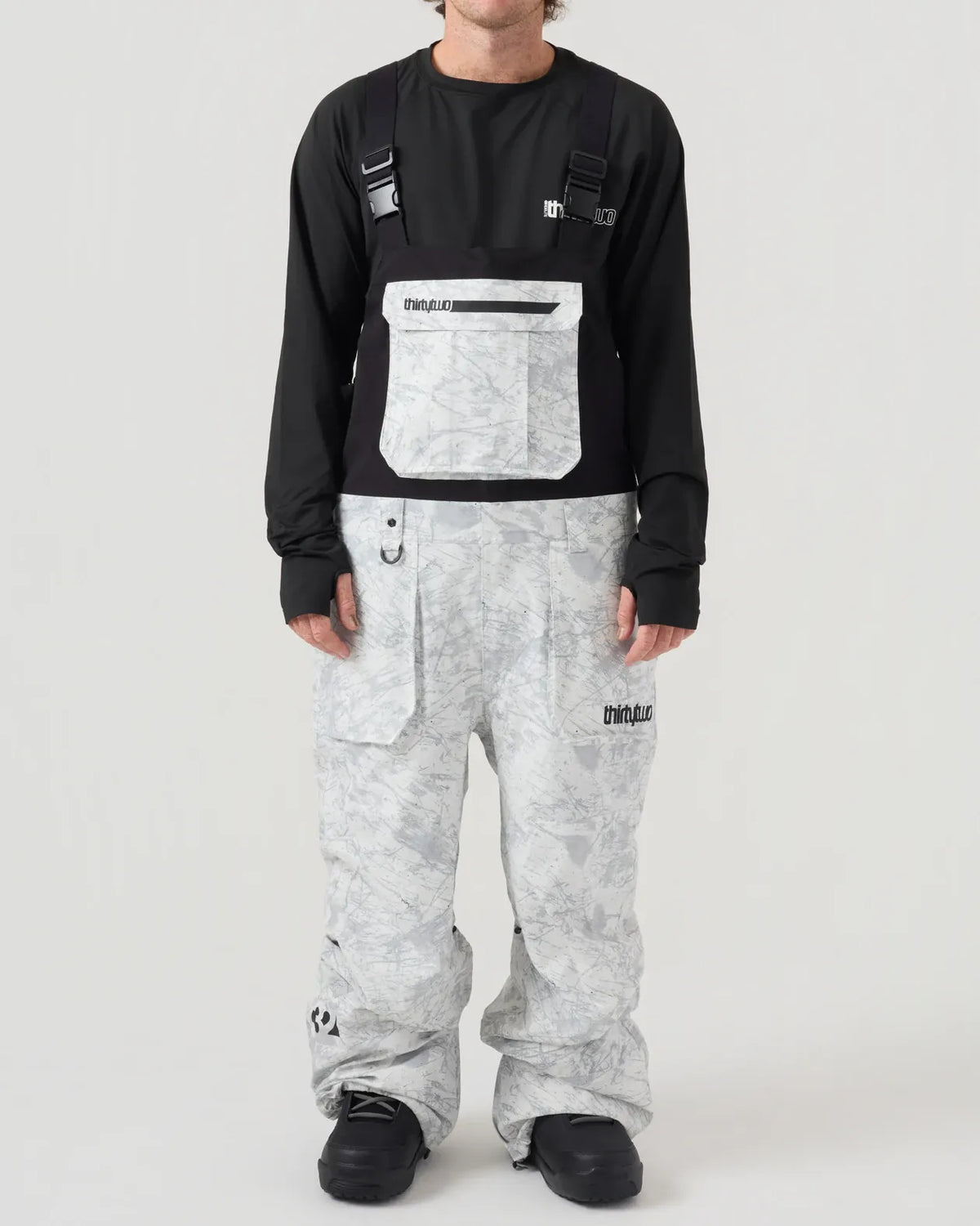 Basement Bib Outerwear Thirtytwo Snowboard gear boots and bindings