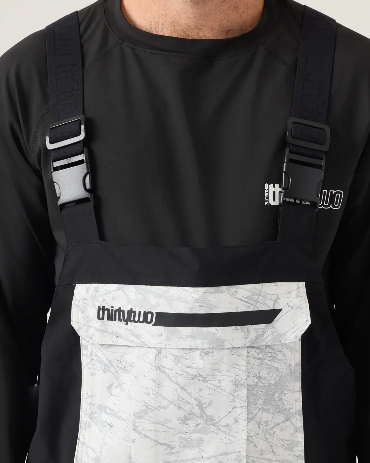 Basement Bib Outerwear Thirtytwo Snowboard gear boots and bindings