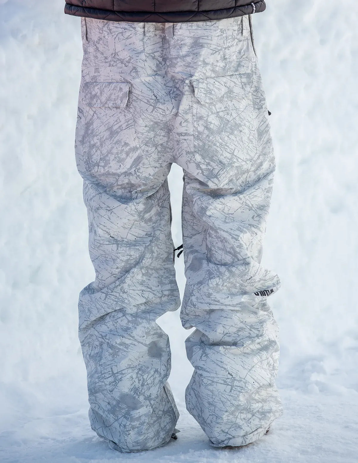 Basement Bib Outerwear Thirtytwo Snowboard gear boots and bindings